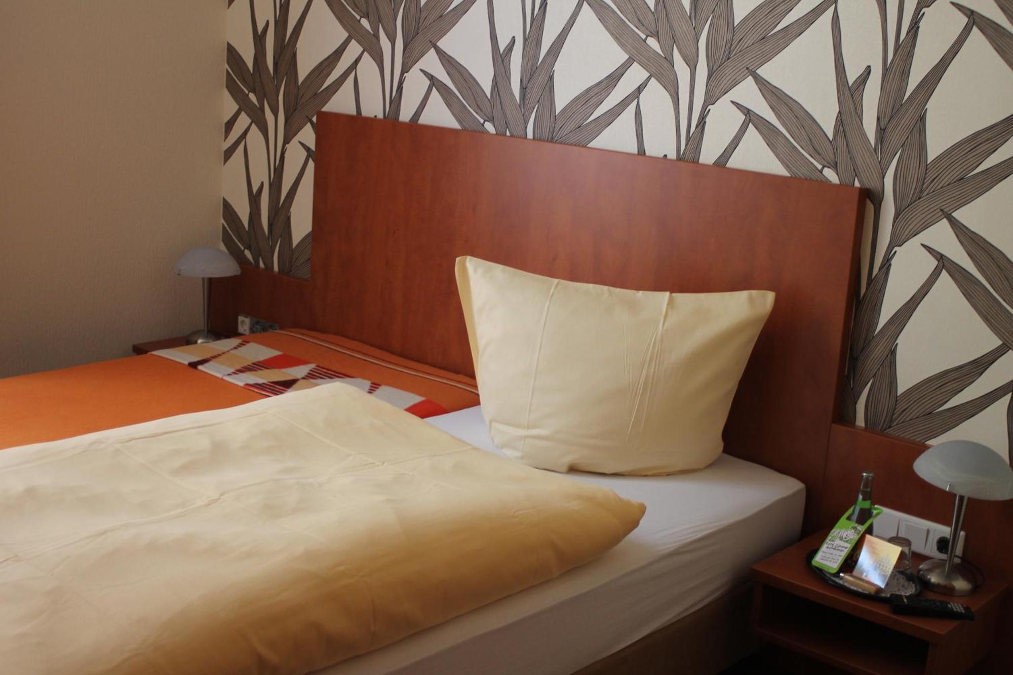 Hotel Schwarzer Adler Jever Εξωτερικό φωτογραφία