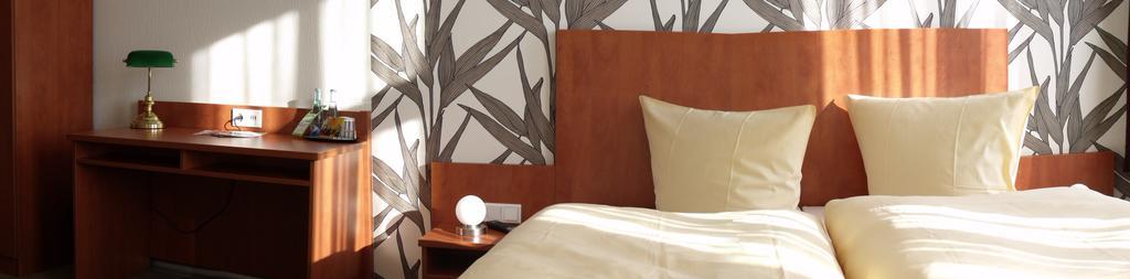 Hotel Schwarzer Adler Jever Εξωτερικό φωτογραφία
