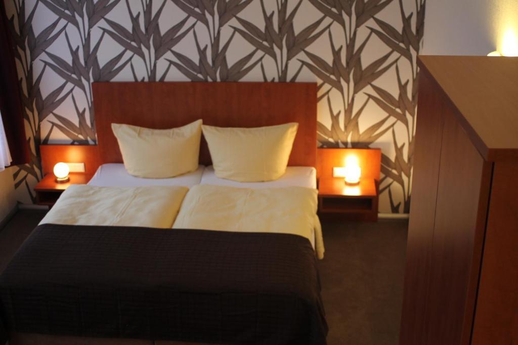 Hotel Schwarzer Adler Jever Δωμάτιο φωτογραφία