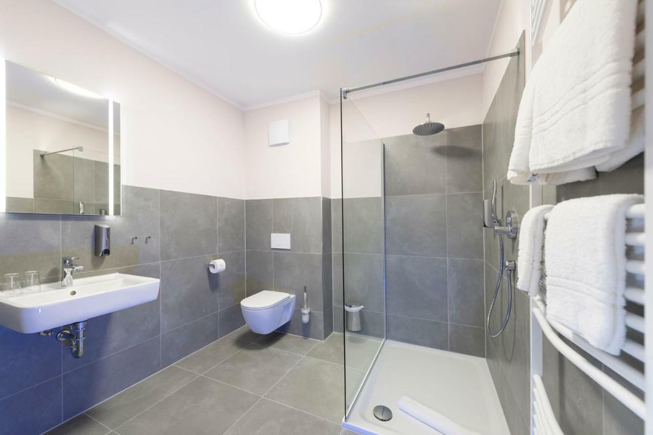 Hotel Schwarzer Adler Jever Εξωτερικό φωτογραφία