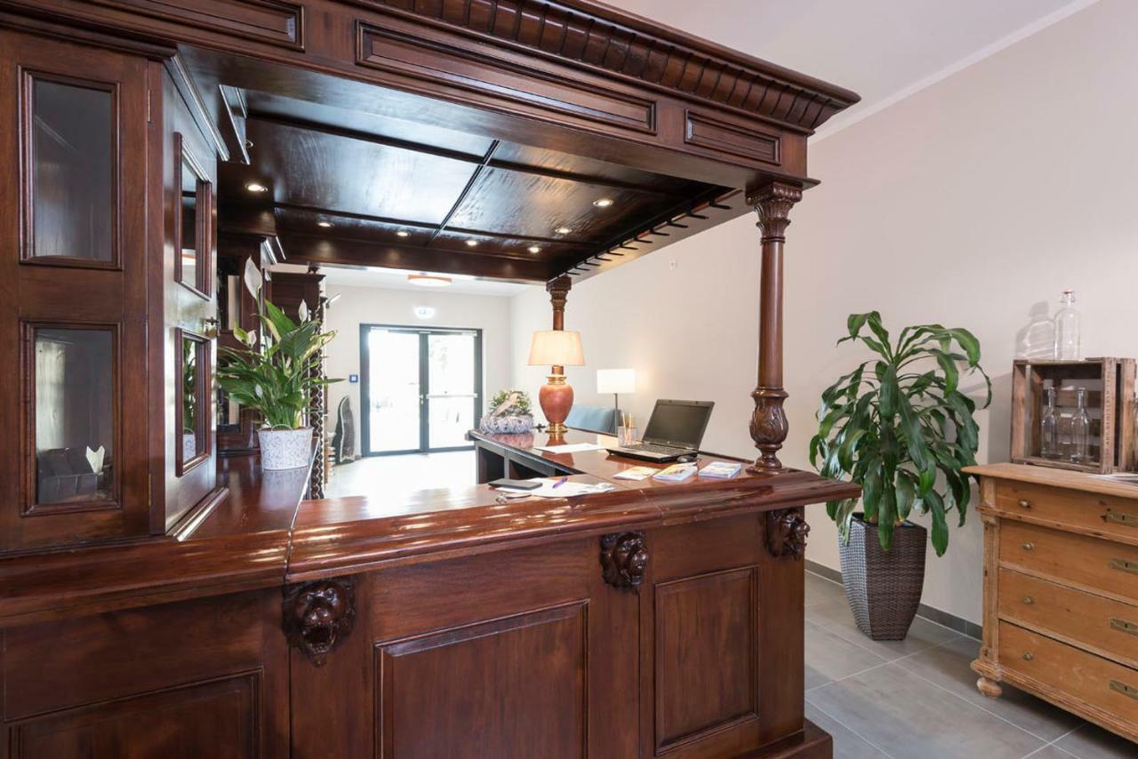 Hotel Schwarzer Adler Jever Εξωτερικό φωτογραφία